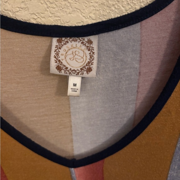 Colorful Striped V-Neck Women's Blouse With Tie Front, 3/4 Sleeves, Sz M - Picture 3 of 8